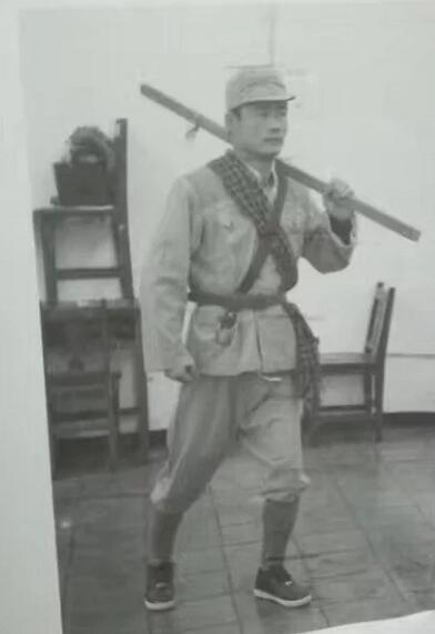 1488273961179272.jpg 2017年山东师范大学美术校考速写考题(山东考点).jpg