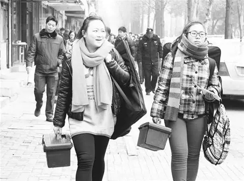 1488771520139423.png 艺考生3.png