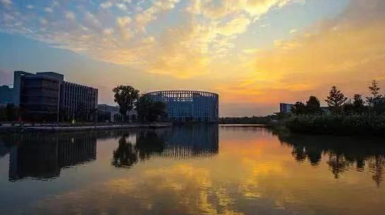 1498804813839829.png 浙江传媒学院华策电影学院1.png